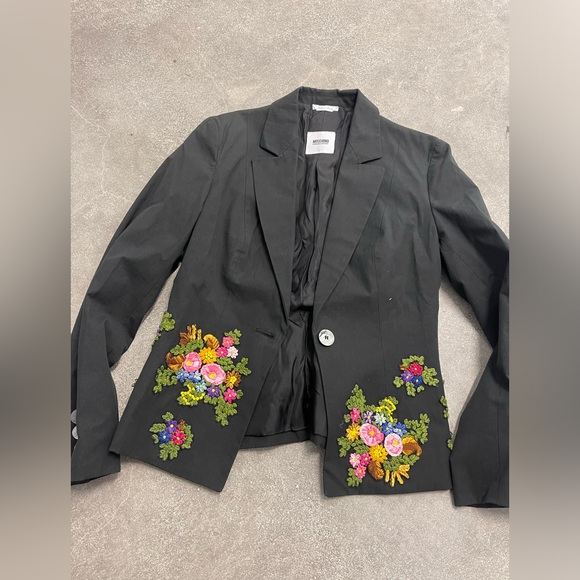Vintage Moschino made in Italy cheap and chic floral embroidered blazer - Picture 2 of 10